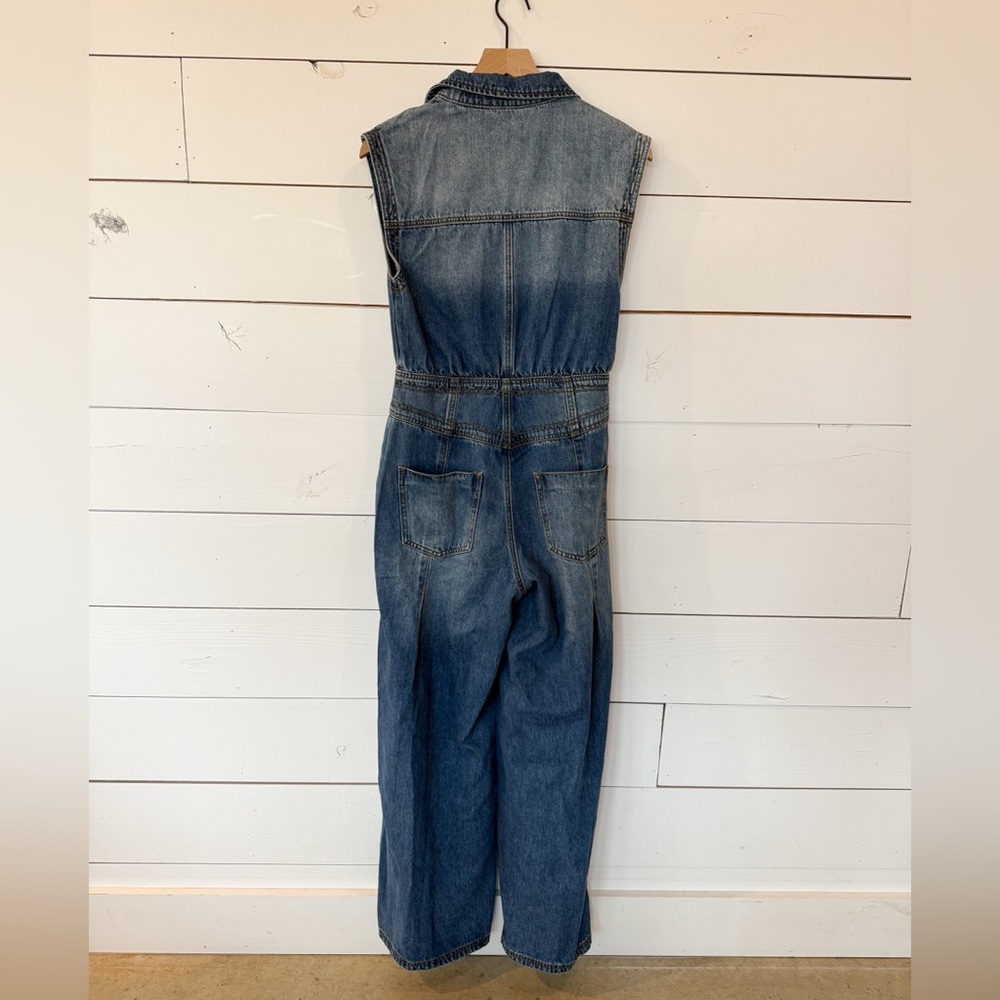 Boutique Sleeveless Denim Jumpsuit size Small - Picture 6 of 8